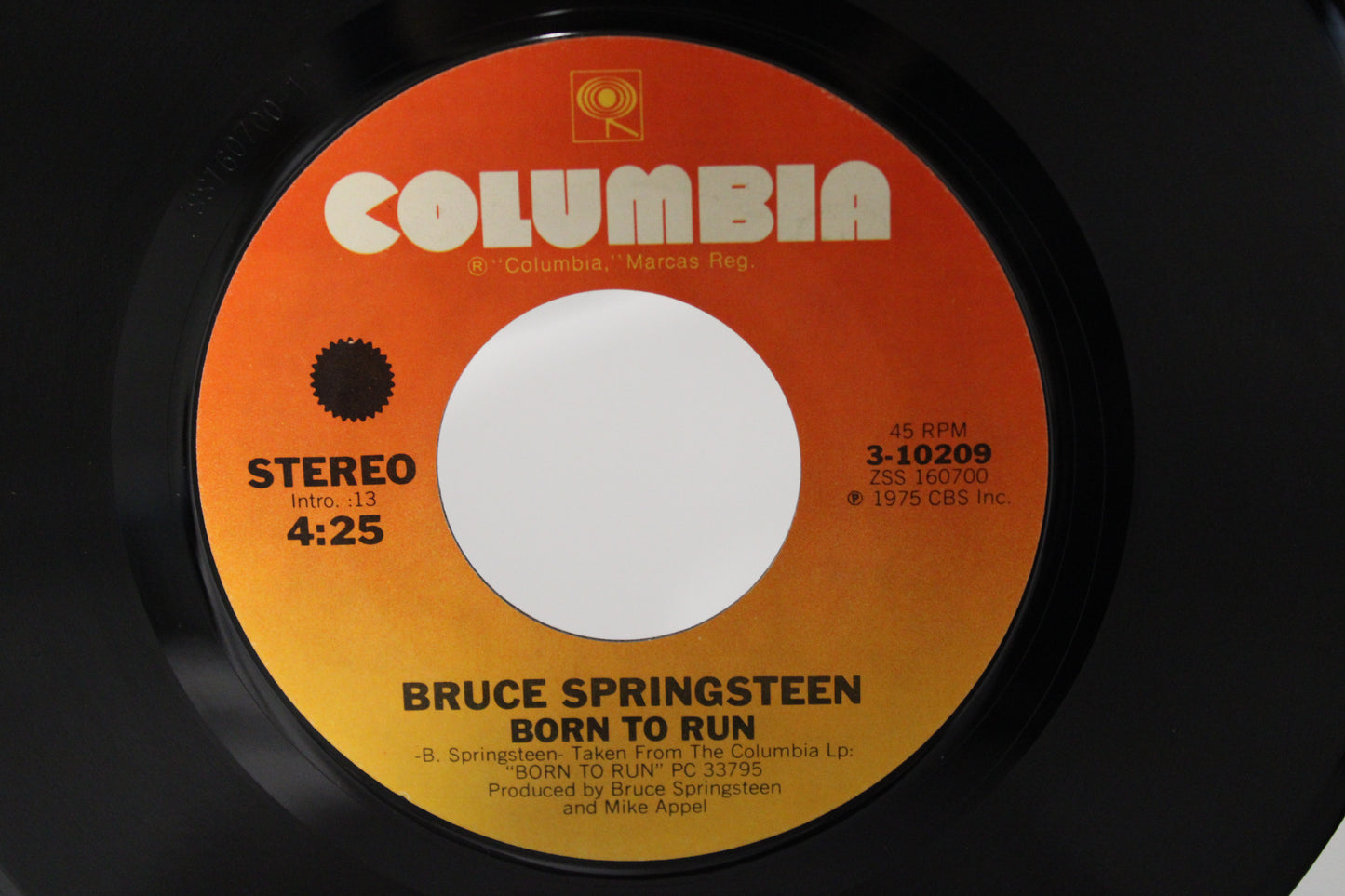 Bruce Springsteen – BORN TO RUN - 45 Record Single 1975 Near Mint collectible
