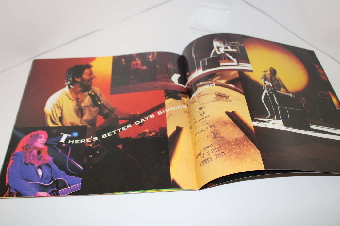 BRUCE SPRINGSTEEN & THE E STREET BAND - 1992-1993 WORLD TOUR CONCERT PROGRAM BOOK