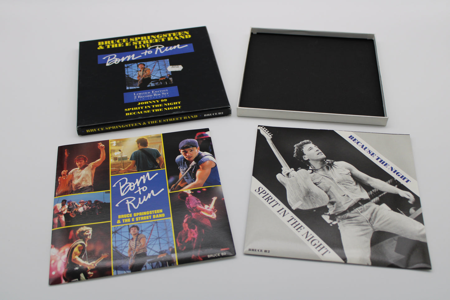 Bruce Springsteen Born to Run Collectible Box 45 records + picture sleeves - Import Vinyl